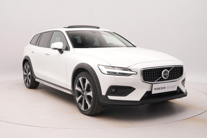 Volvo V60 CC B4 AWD ULTIMATE REZERVACE 2.0 CC CC