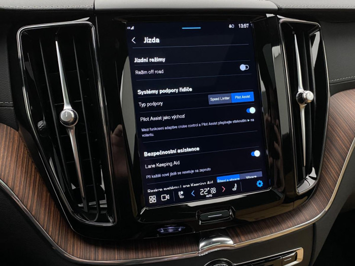 Volvo XC60 B4 AWD AUT DARK ULTIMATE