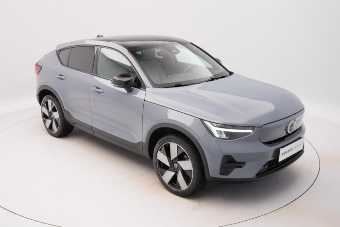 Volvo C40 RECHARGE TWIN AWD REZERVACE