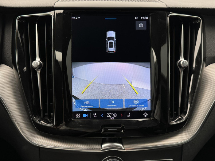 Volvo XC60 B4 AWD DARK PLUS AUT