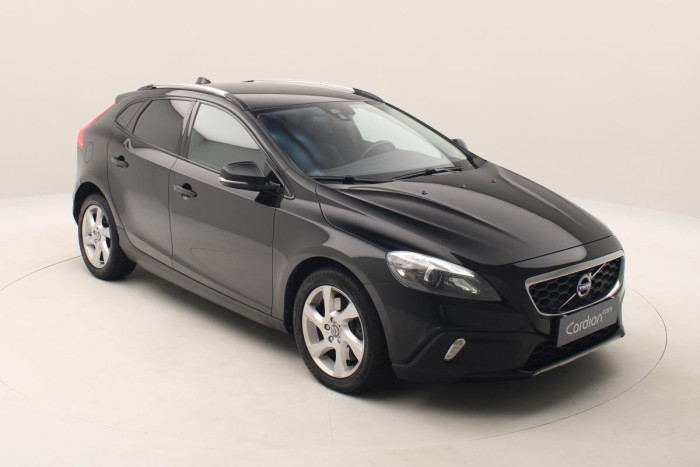 Volvo V40 CC D2 MOMENTUM REZERVACE 2.0 d CC CC Momentum