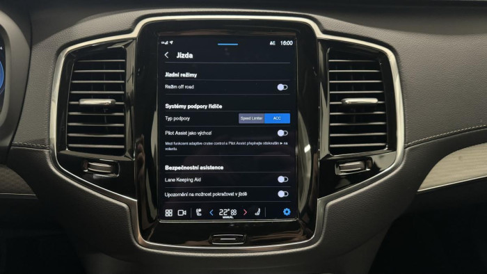 Volvo XC90 B5 AWD PLUS BRIGHT REZERVACE 2.0 Plus