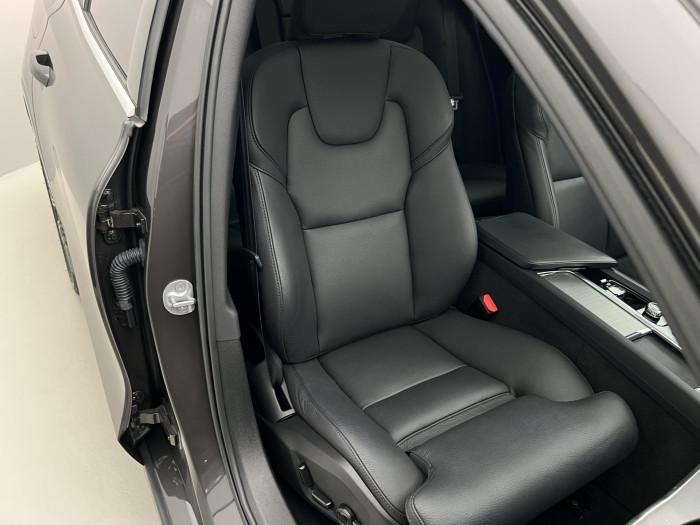 Volvo V60 B4 PLUS BRIGHT AUT 1.maj.