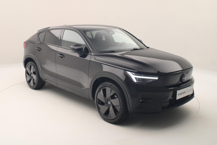 Volvo EC40 ULTRA BLACK EDITION TWIN MOTOR Edition