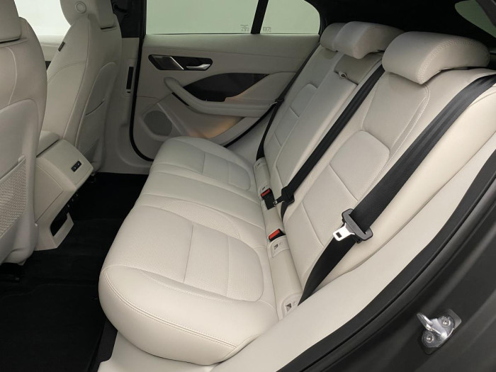 Jaguar I-Pace REZERVACE