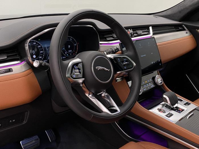 Jaguar F-Pace D300 R-DYNAMIC HSE REZERVACE 3.0 d Dynamic