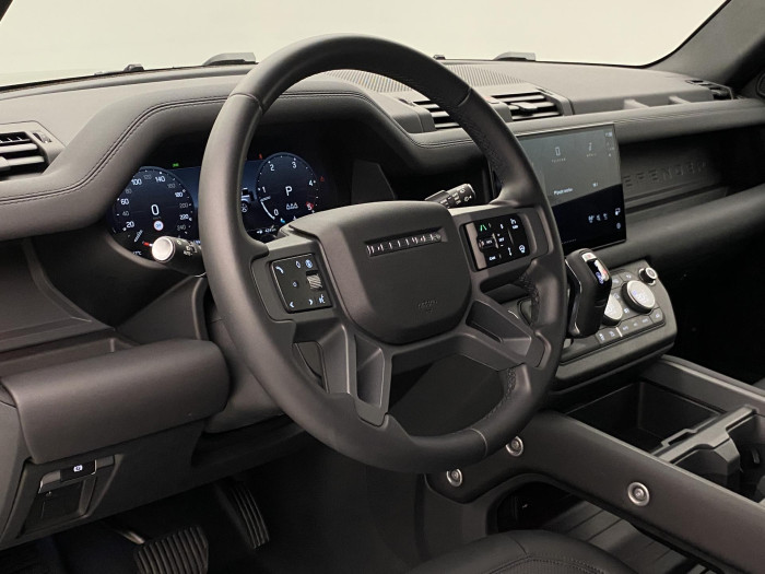 Land Rover Defender D250 X-DYNAMIC SE REZERVACE 3.0 d Dynamic SE