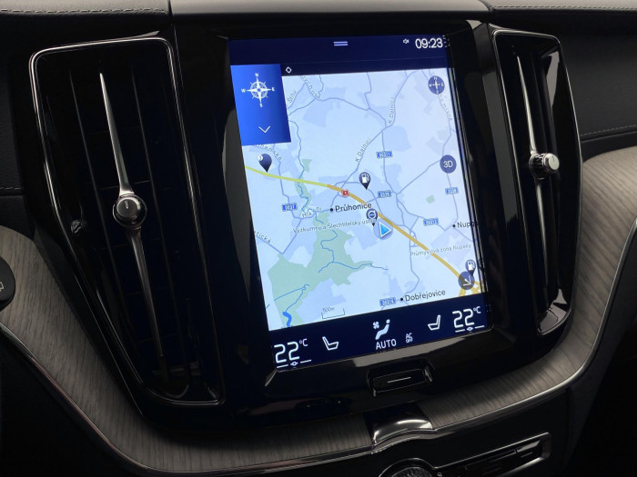 Volvo XC60 T6 AWD INSCRIPTION AUT CZ