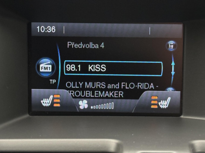 Volvo XC60 D5 AWD MOMENTUM AUT CZ 2.4 d Momentum