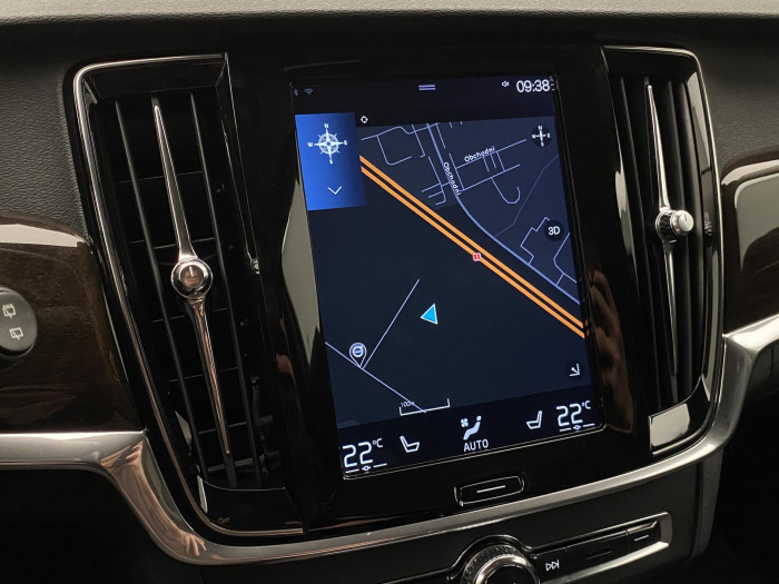 Volvo V90 T4 MOMENTUM AUT REZERVACE 2.0 Momentum