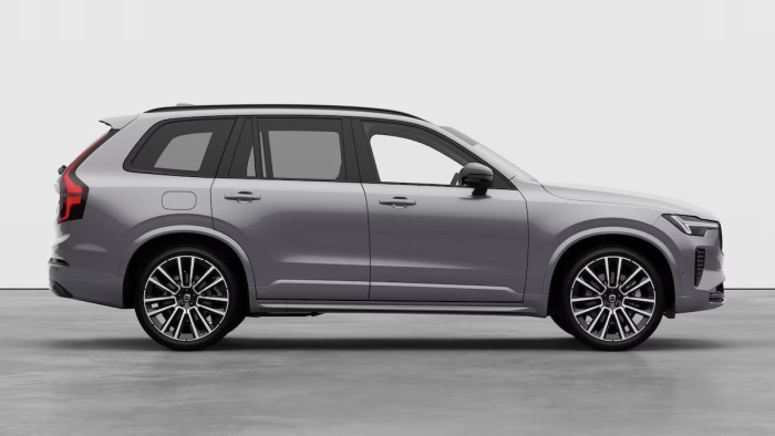 Volvo XC90 B5 AWD AUT DARK ULTRA 7 míst