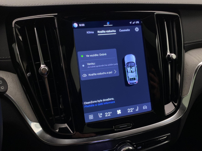 Volvo V60 T8 AWD PLUG-IN BRIGHT ULTRA CZ