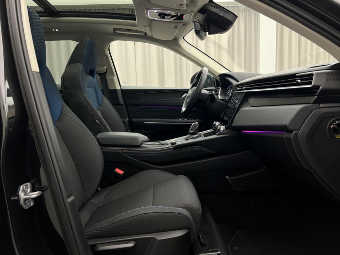 Lynk & Co 01 HEV Aut