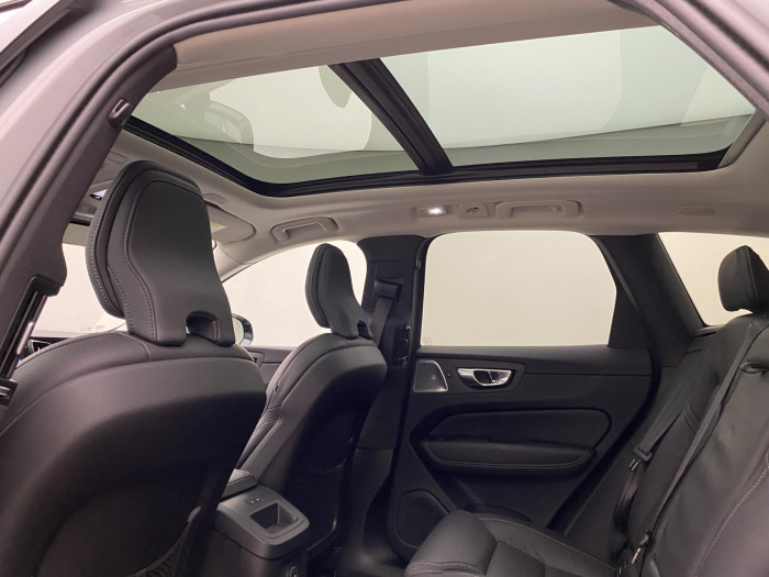 Volvo XC60 T8 AWD PLUG-IN DARK ULTRA CZ