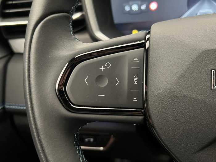 Lynk & Co 01 PHEV DCT 1.maj.