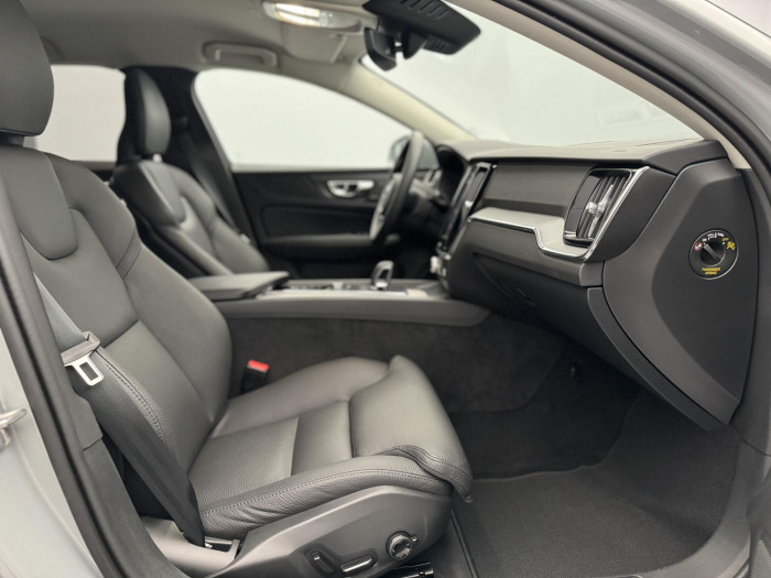 Volvo V60 CC B5 AWD PLUS BRIGHT 1.maj