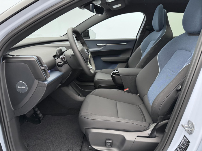 Volvo EX30 CROSS COUNTRY TWIN ULTRA