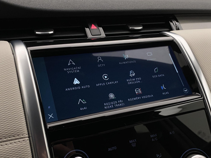 Land Rover Discovery Sport D200 AWD R-DYNAMIC REZERVACE 2.0 d Dynamic