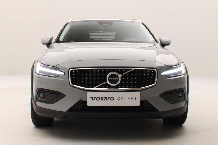 Volvo V60 CC B5 AWD PLUS AUT CZ 1.maj