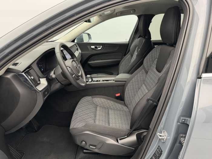 Volvo XC60 B4 CORE AUT