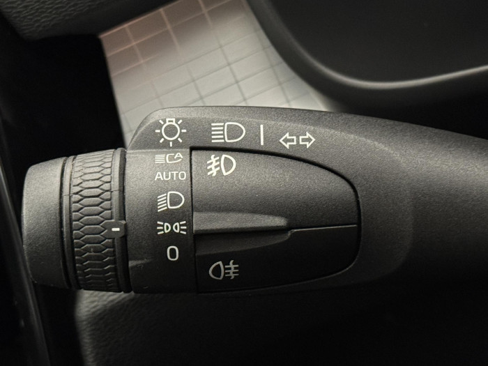 Volvo XC40 T3 MOMENTUM CZ 1.maj 1.5 Momentum