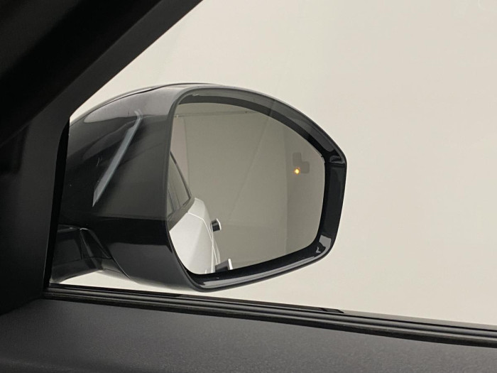 Land Rover Range Rover Velar D300 R-DYNAMIC HSE  REZERVACE 3.0 d Dynamic