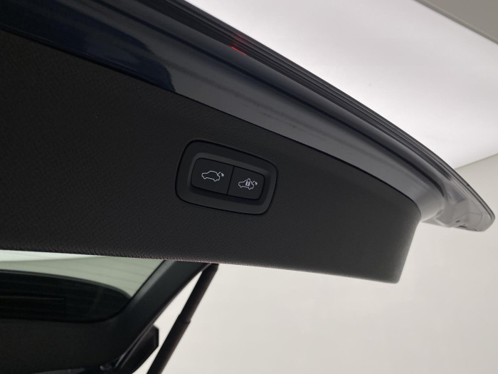 Volvo XC90 B5 AWD PLUS DARK AUT CZ 7míst