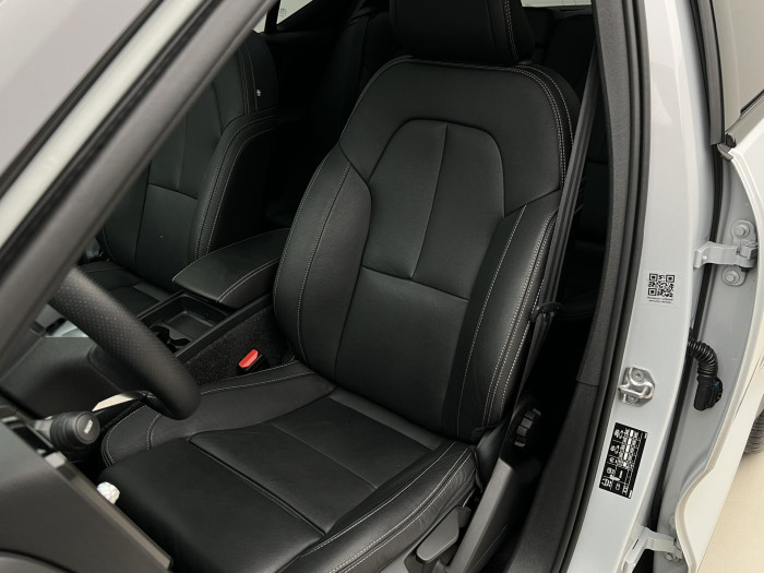 Volvo XC40 T3 R-DESIGN