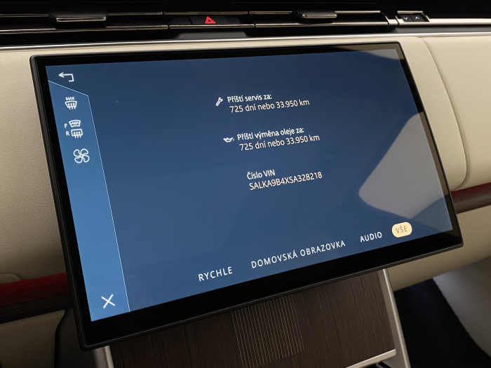 Land Rover Range Rover P550e AUTOBIOGRAPHY SWB