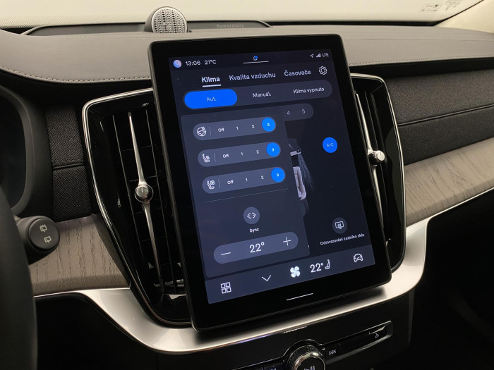 Volvo XC90 T8 AWD RECHARGE DARK ULTRA