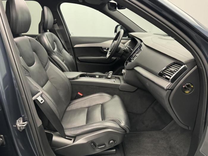 Volvo XC90 B5 AWD R-DESIGN AUT CZ