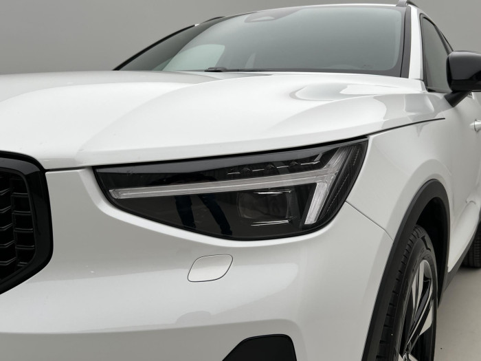 Volvo XC40 B3 ULTRA DARK AUT CZ