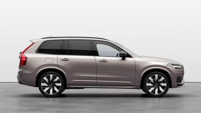 Volvo XC90 T8 AWD Plug-in DARK ULTRA 7m.