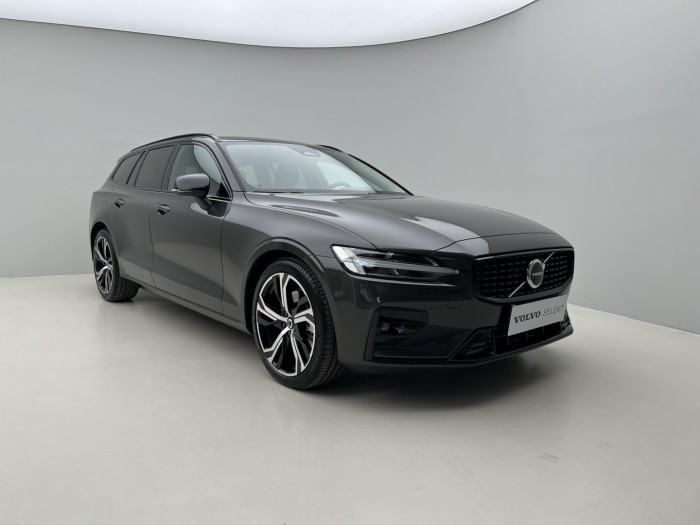 Volvo V60 B4 PLUS DARK Aut 1.maj.