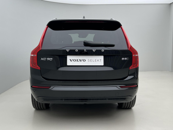 Volvo XC90 B5 AWD R-DESIGN 7MÍSTNÁ AUT