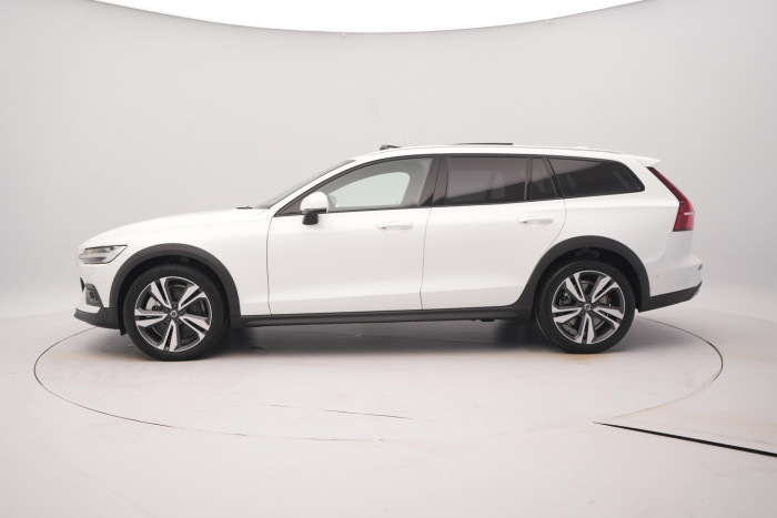 Volvo V60 CC B5 AWD ULTIMATE REZERVACE 2.0 CC CC