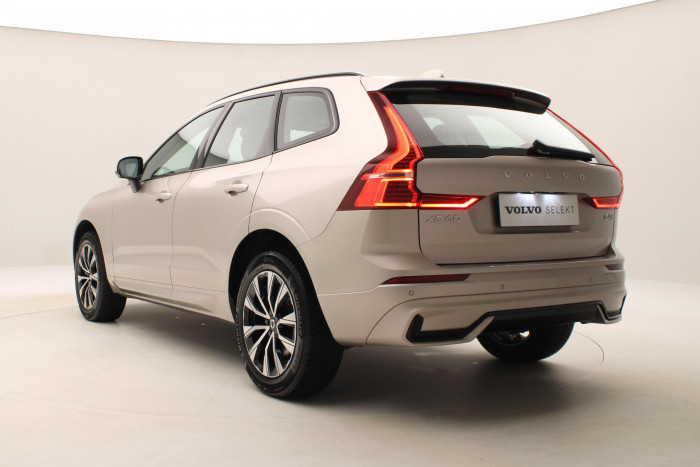Volvo XC60 B4 AWD PLUS DARK AUT CZ