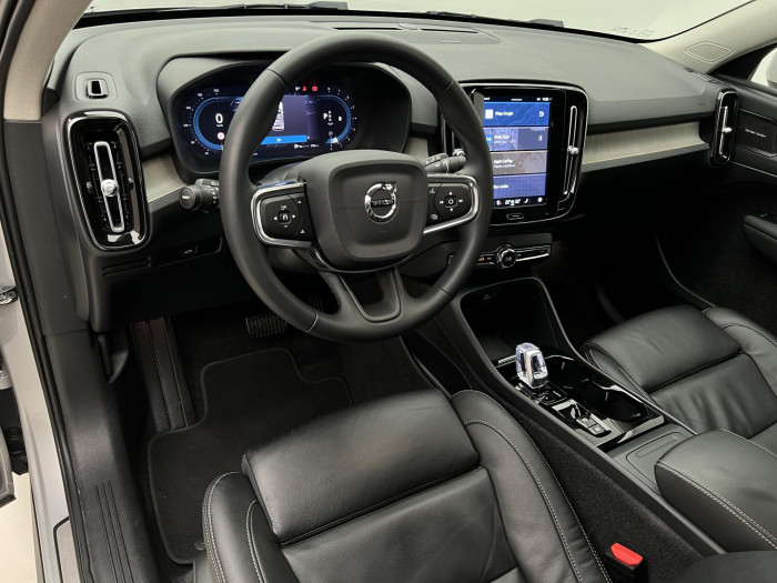 Volvo XC40 B4 PLUS BRIGHT AUT CZ