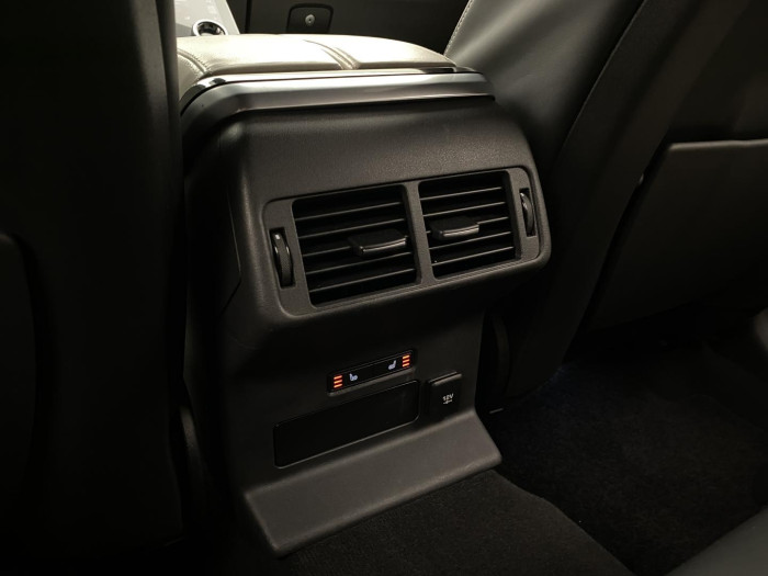 Land Rover Range Rover Velar D300 R-DYNAMIC HSE REZERVACE 3.0 d Dynamic