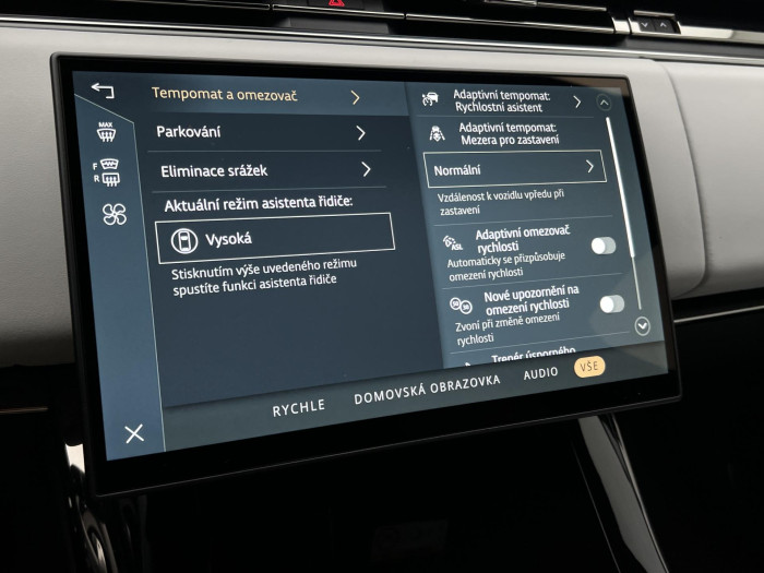 Land Rover Range Rover Sport D300 DYNAMIC SE AWD Aut 3.0 d Dynamic SE