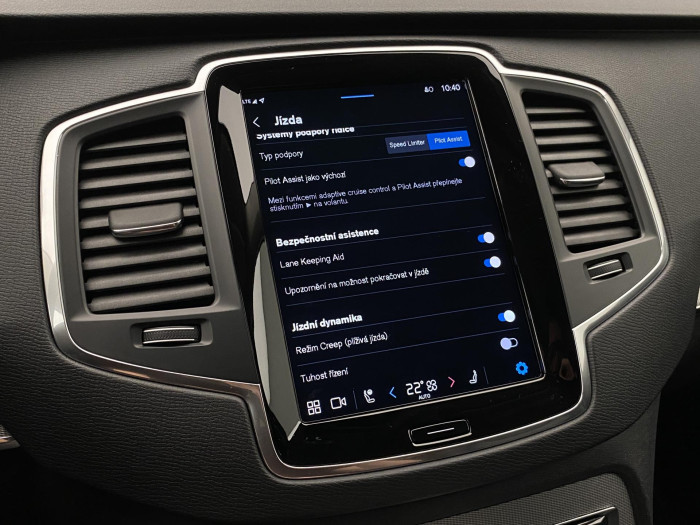 Volvo XC90 T8 AWD RECHARGE CORE 7míst