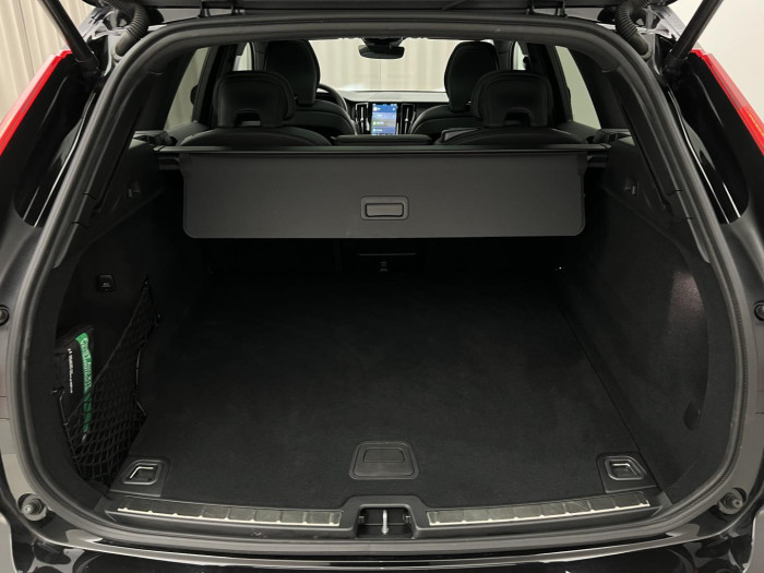 Volvo XC60 B5 AWD BLACK EDITION PLUS Aut