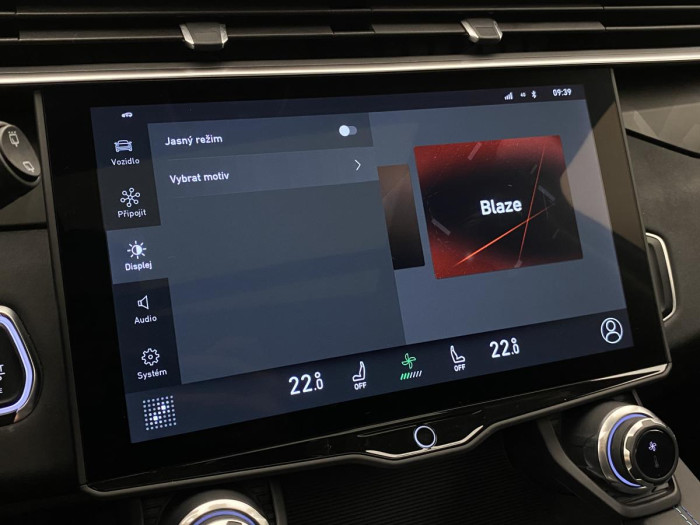 Lynk & Co 01 PHEV DCT AUT 1.maj