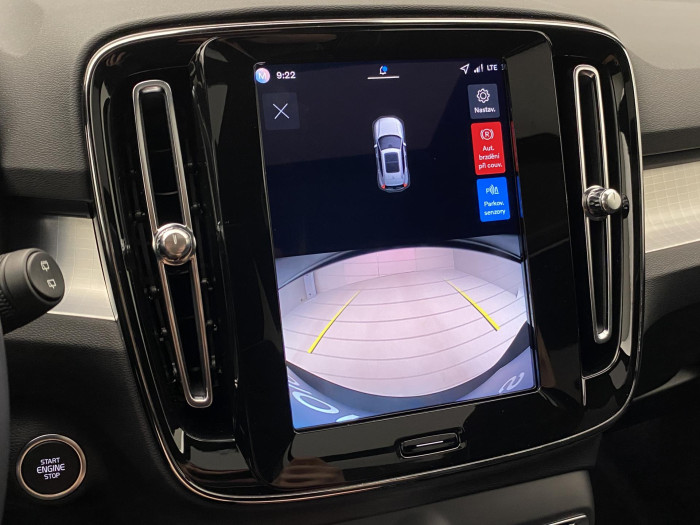 Volvo XC40 B3 AUT PLUS BLACK EDITION