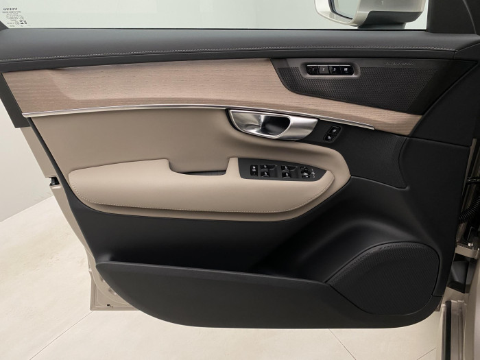 Volvo XC90 T8 AWD RECHARGE BRIGHT PLUS 7m