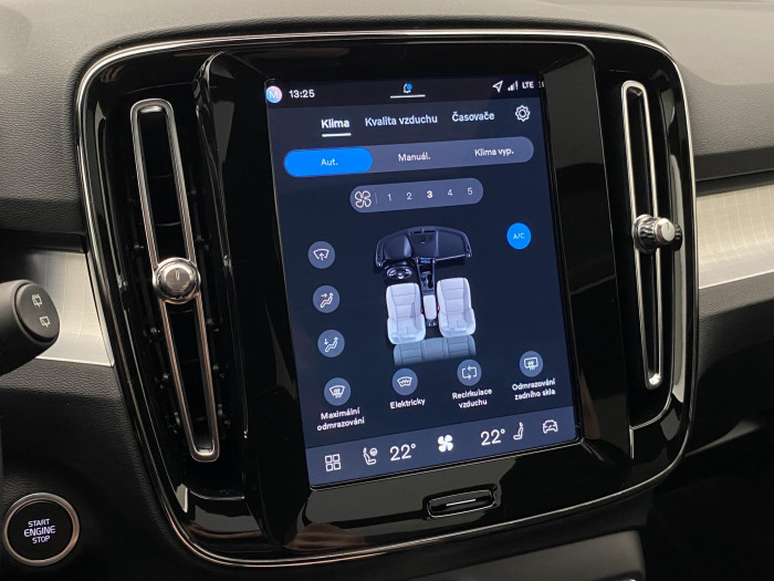 Volvo XC40 B3 AUT DARK PLUS