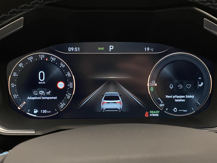 Lynk & Co 01 PHEV DCT AUT 1.maj. REZERVACE