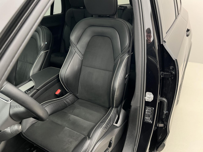 Volvo XC90 T8 AWD RECHARGE R-DESIGN 7MÍST