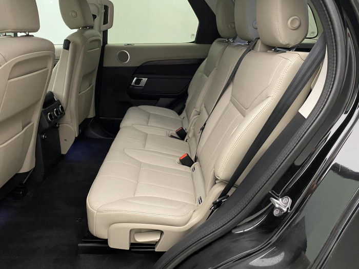 Land Rover Discovery 3,0 Sd6 AWD HSE REZERVACE