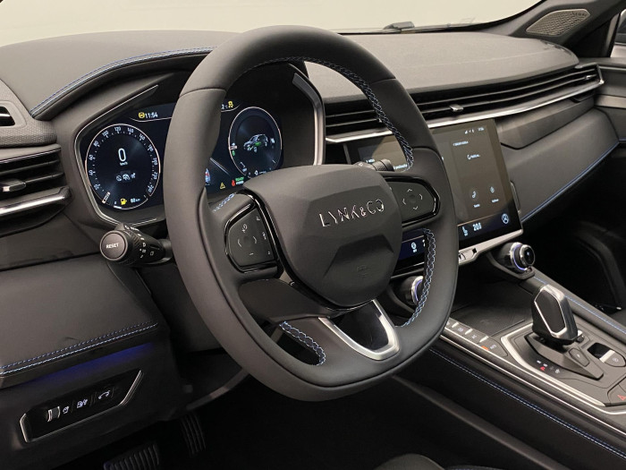 Lynk & Co 01 PHEV DCT AUT 1.maj REZERVACE